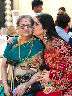 Sharmila Thackeray With Her Mother